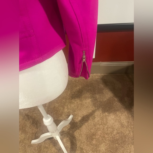 New never worn Gap XS shocking pink jacket. - Picture 2 of 10